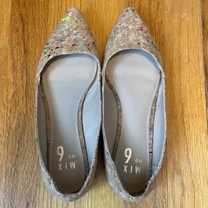 Mix No. 6 Rowland cork flats size 6.5